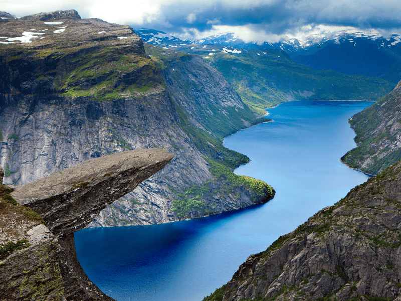 Lights Tours: Discover the Magic of the Nordic Winter